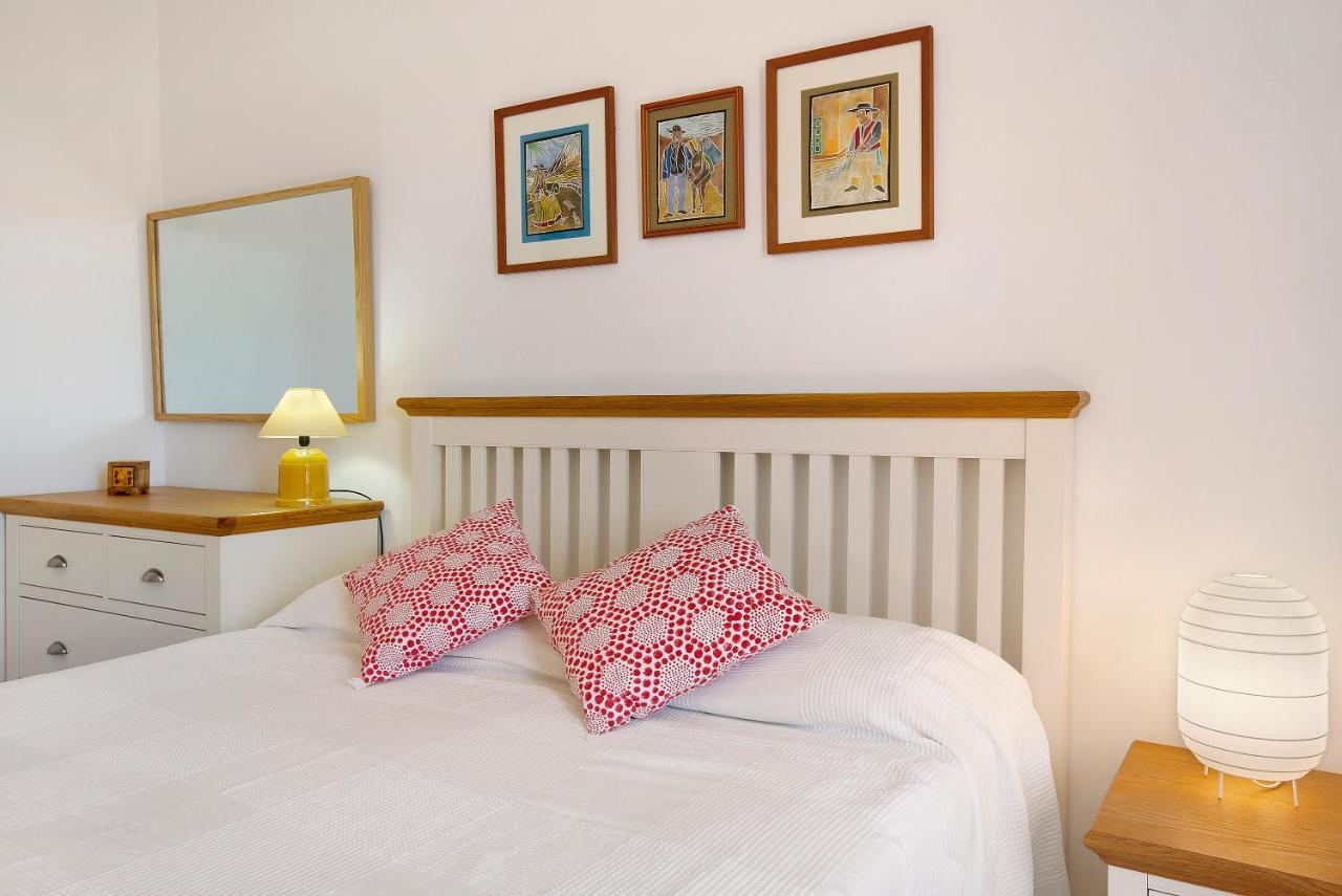 Free Airport Shuttle And Parking Villa San Bartolome de Tirajana  Exterior photo